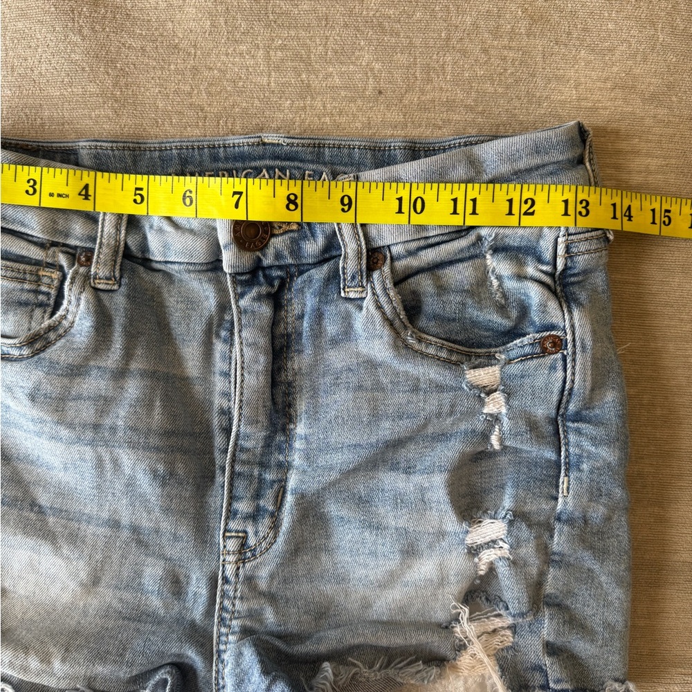 American Eagle women’s stretch curvy high-rise Shorty distressed denim shorts - Picture 10 of 12